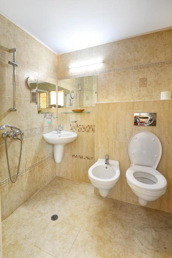 Hotel Sveti Nikola Boyana - Free Parking Sofia Ruang foto
